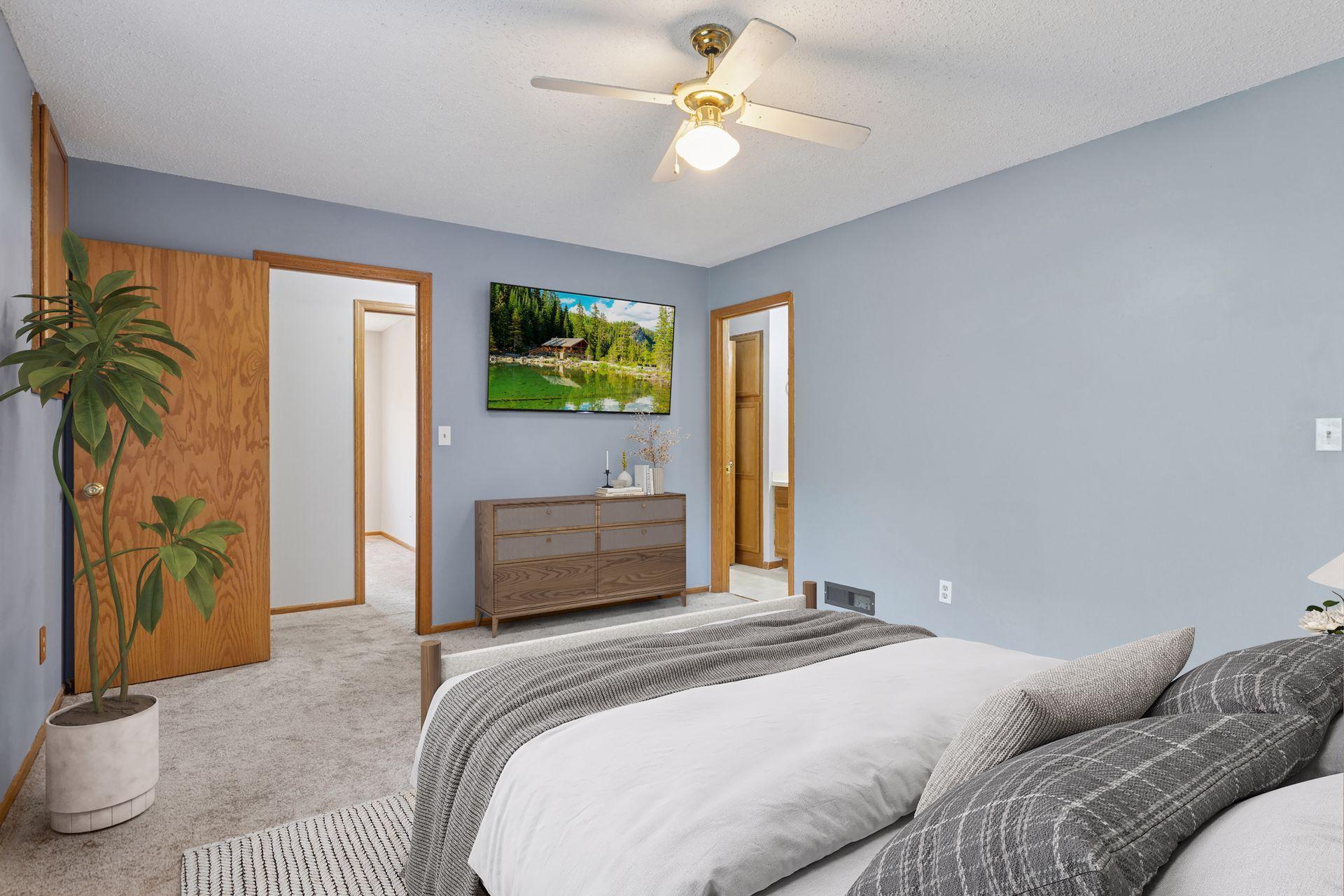 7018 19th Street N Unit: 1