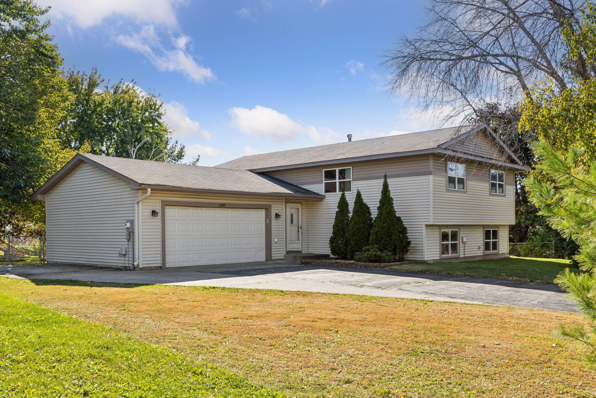 1020 Gary Drive