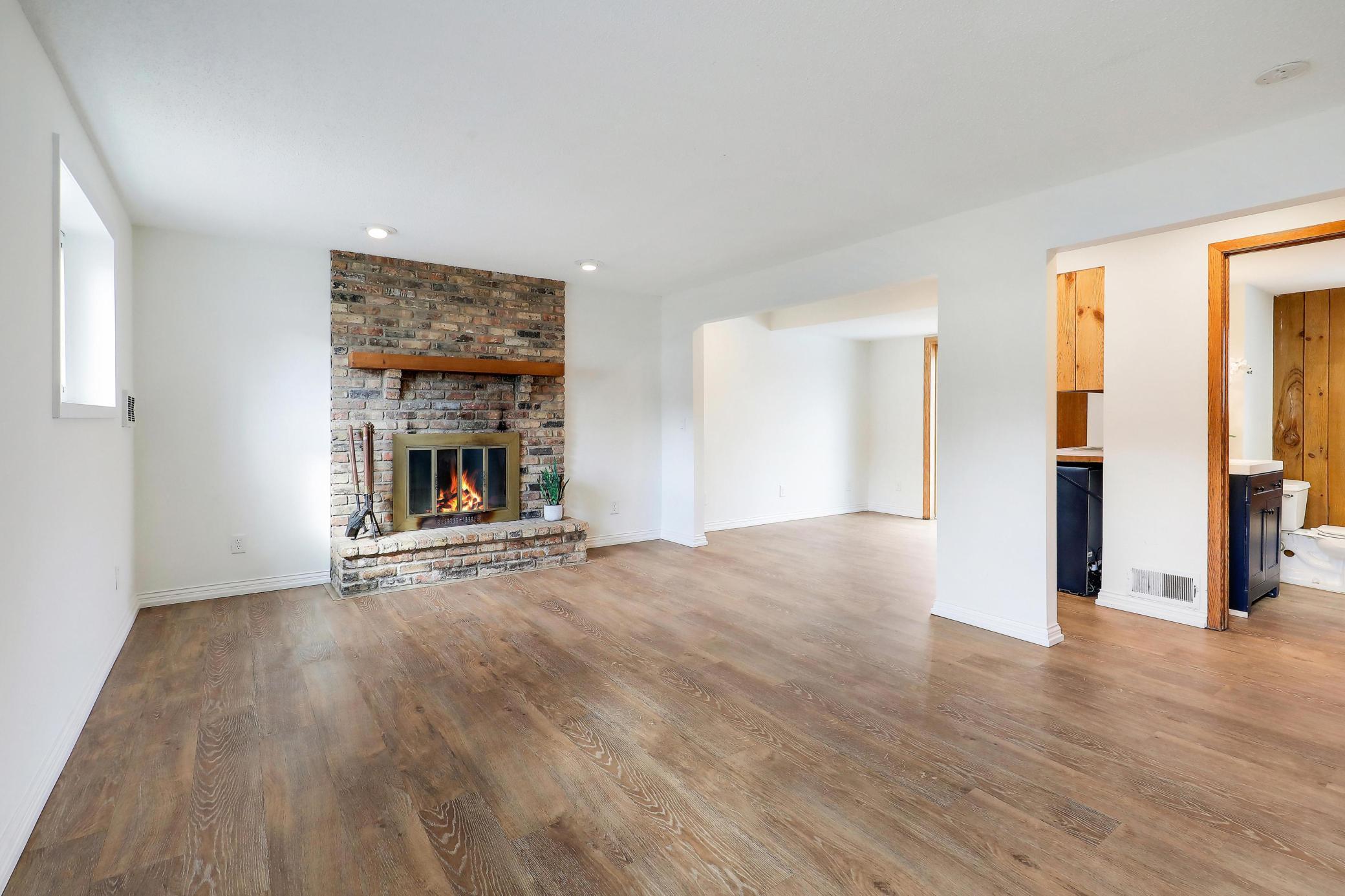 15765 Hayes Trail