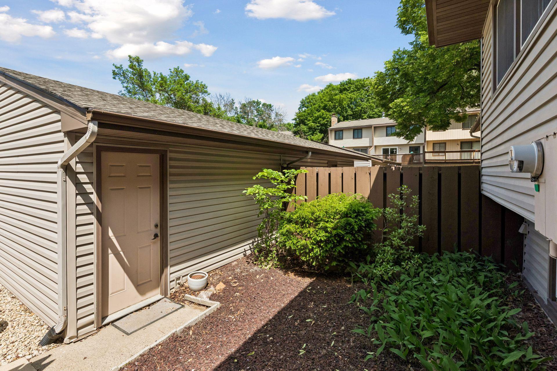 47 River Woods Lane