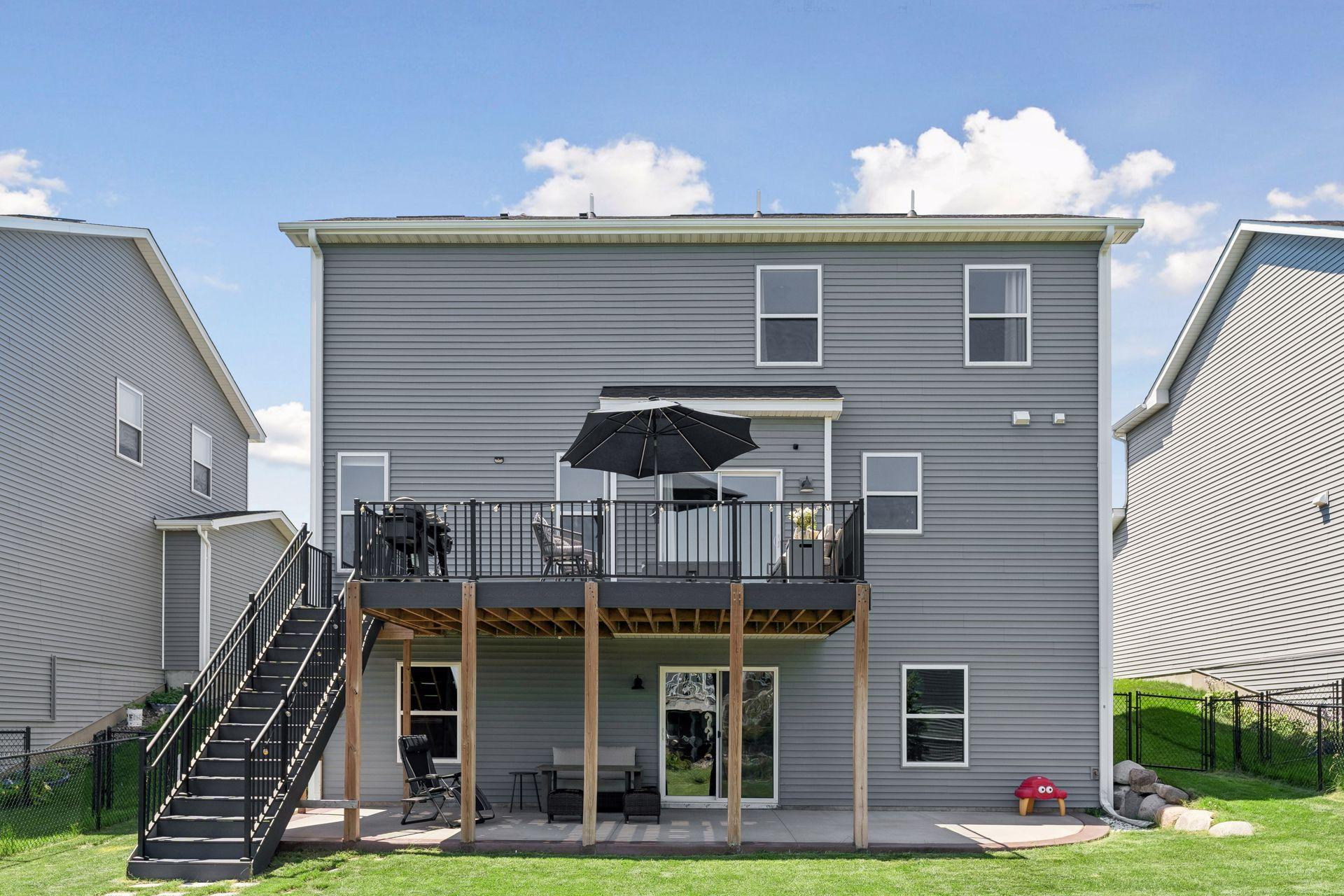 11215 Polk Street NE