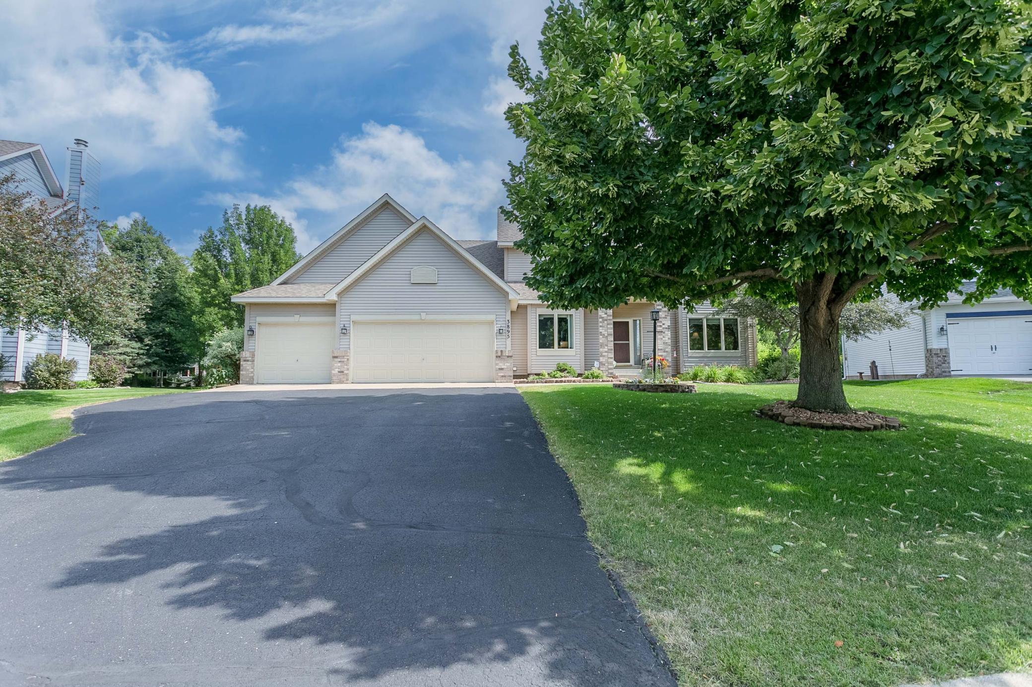 3895 Arlington Drive