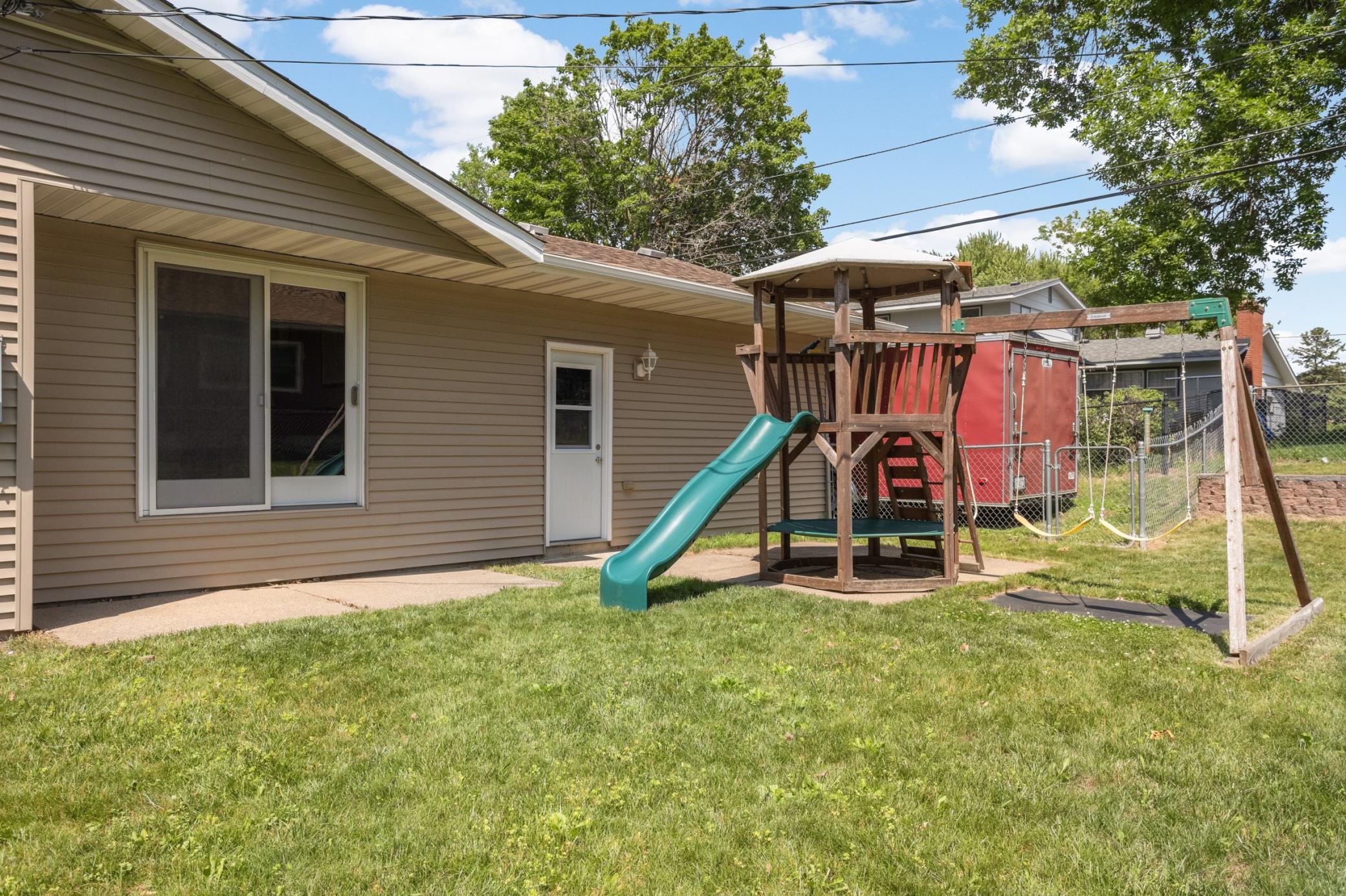 1307 17th Street W