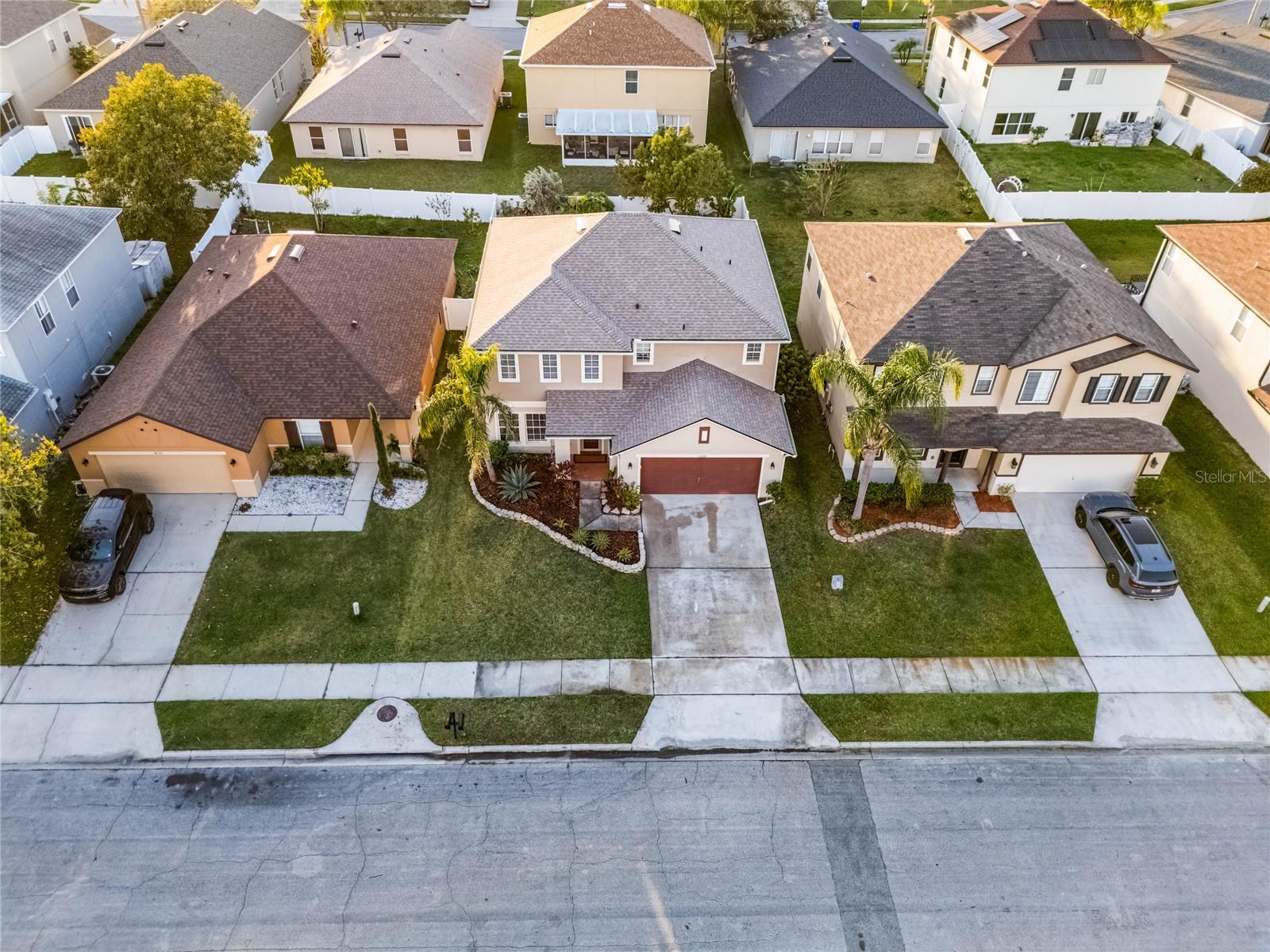 1826 DELAFIELD DR