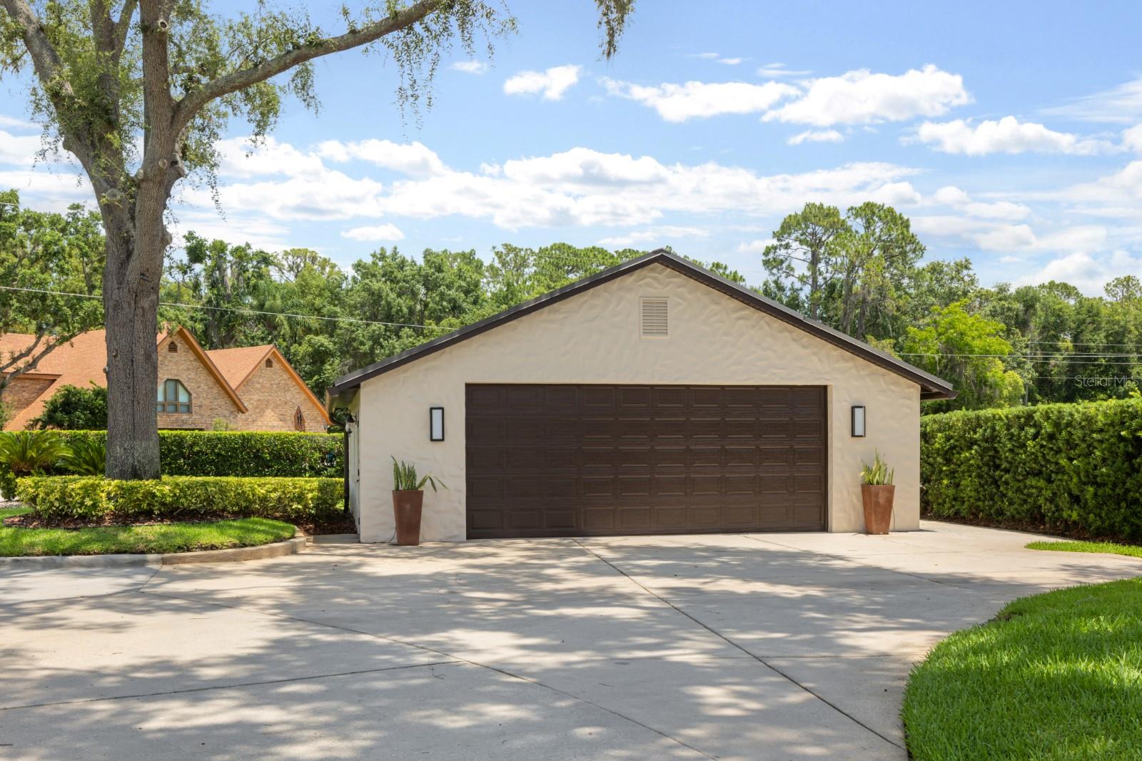 11018 LAKE BUTLER BLVD