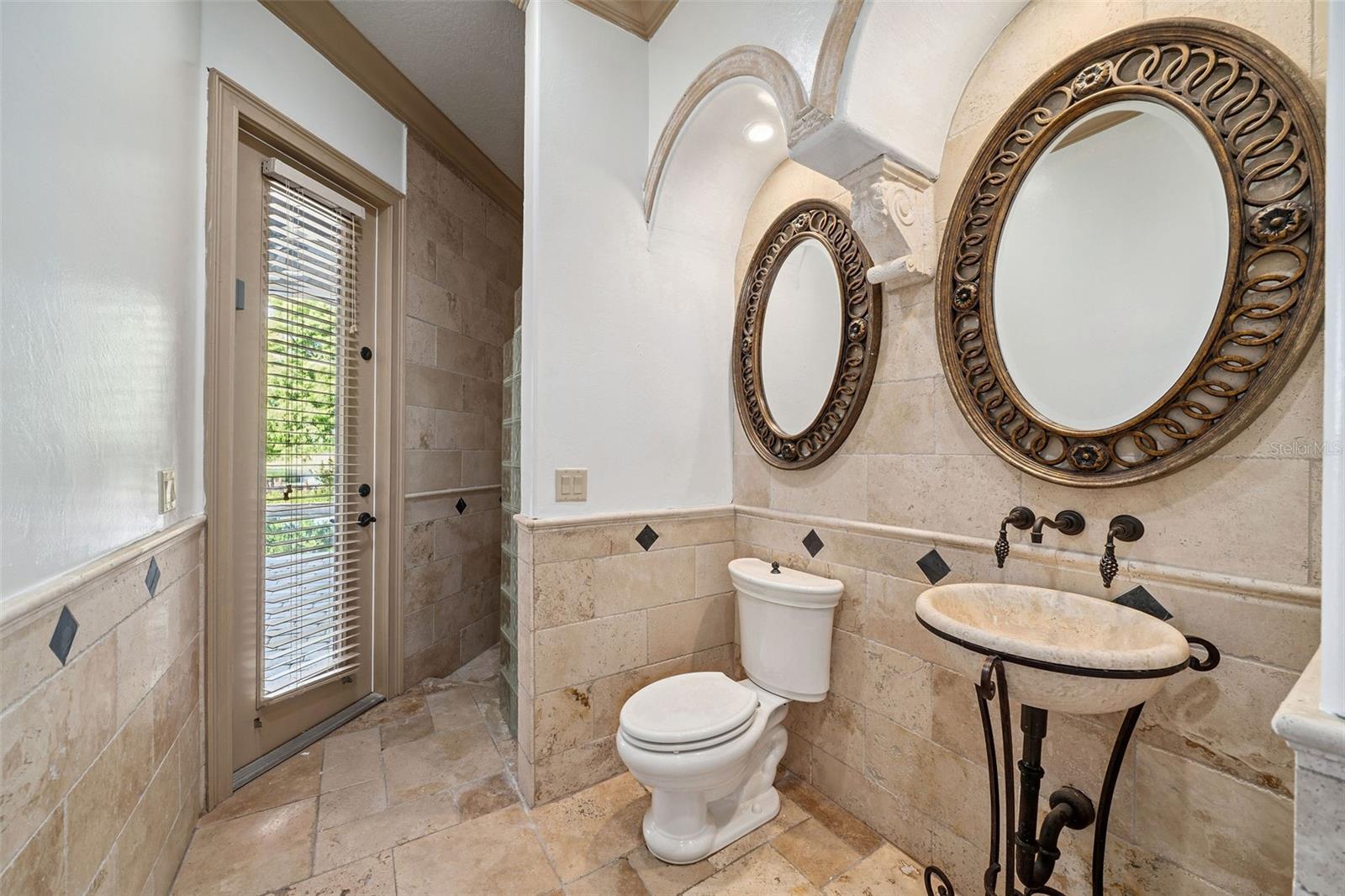 8402 LAKE BURDEN CIR