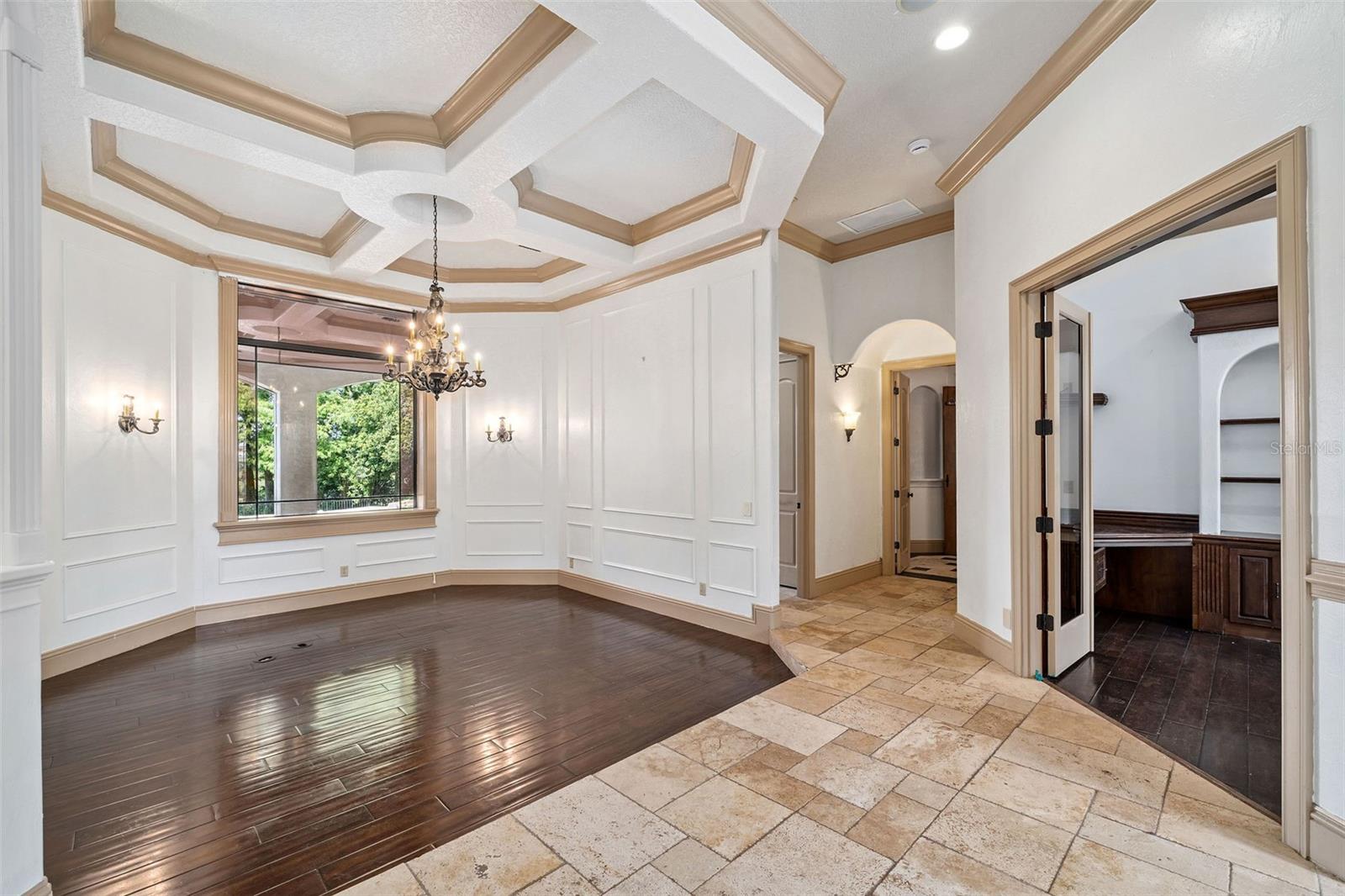 8402 LAKE BURDEN CIR