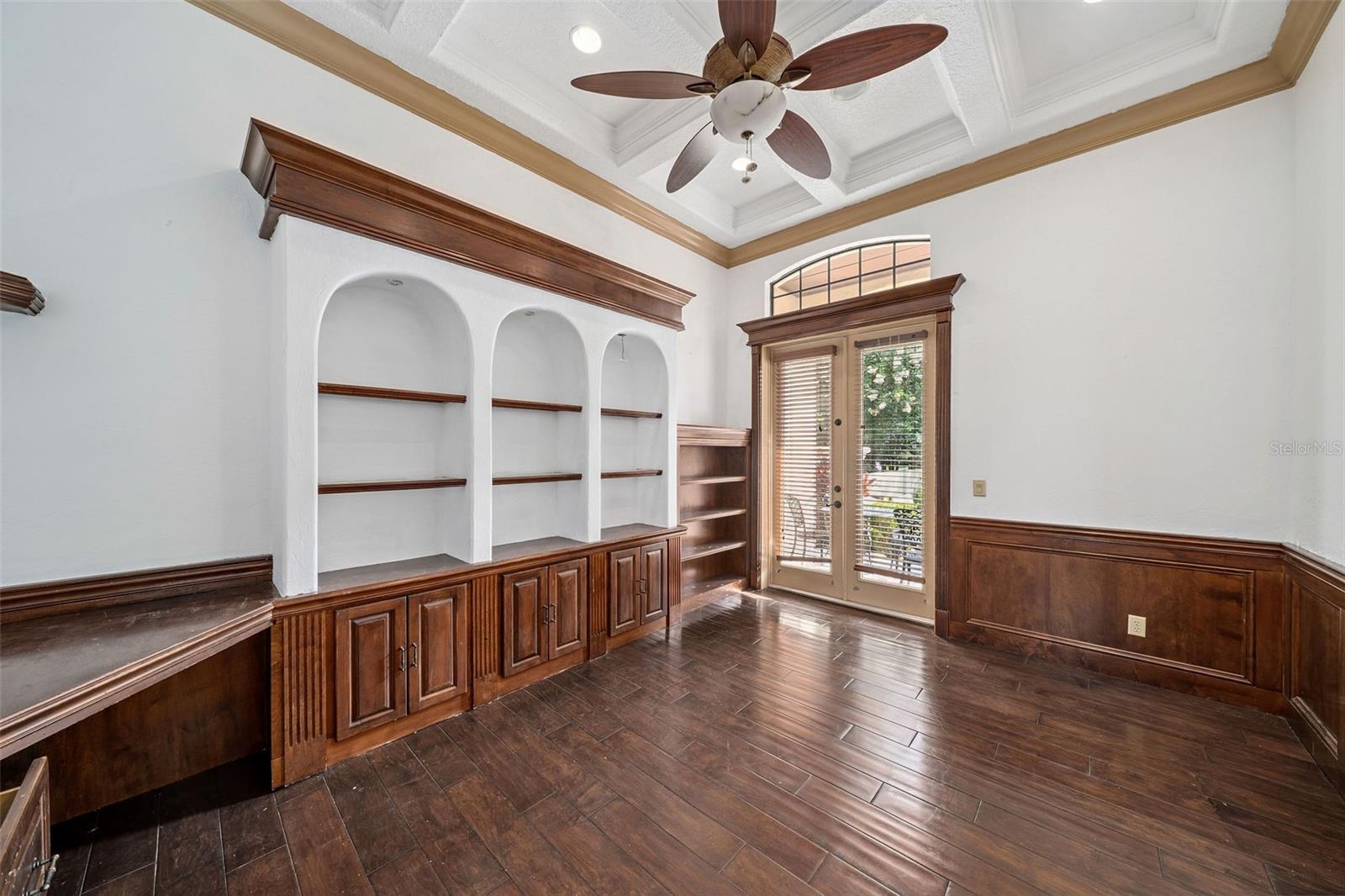 8402 LAKE BURDEN CIR