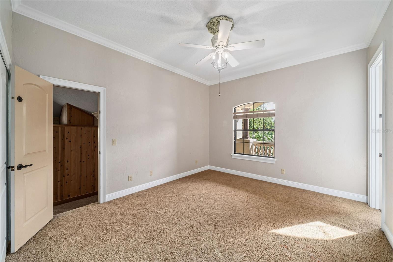 8402 LAKE BURDEN CIR