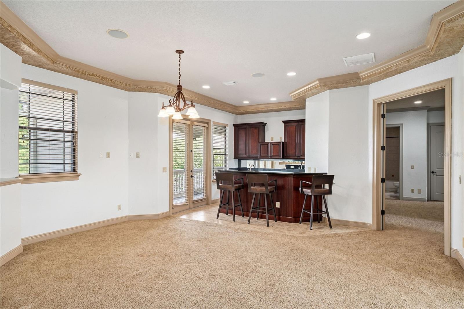 8402 LAKE BURDEN CIR