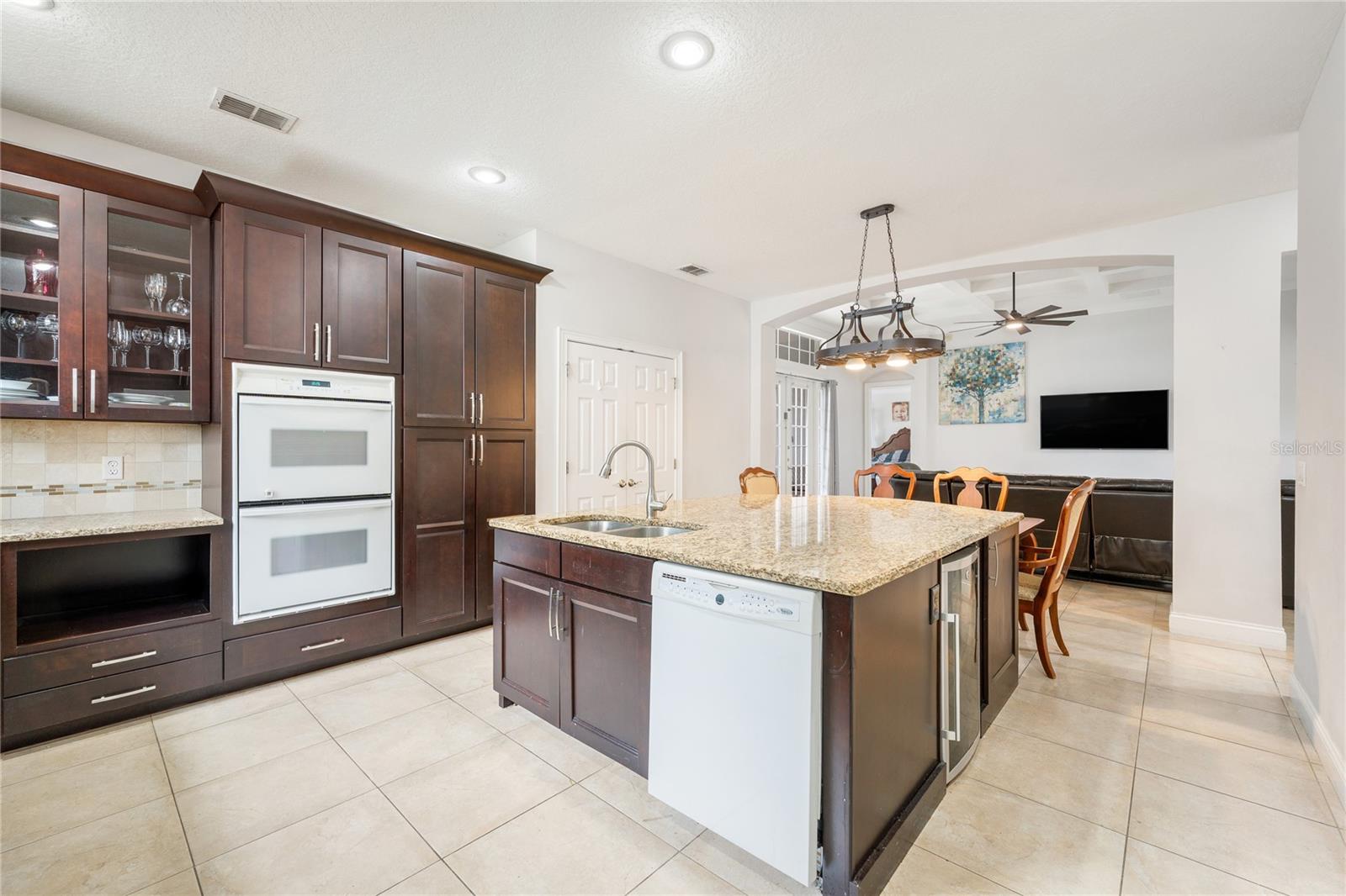 11325 FENIMORE CT