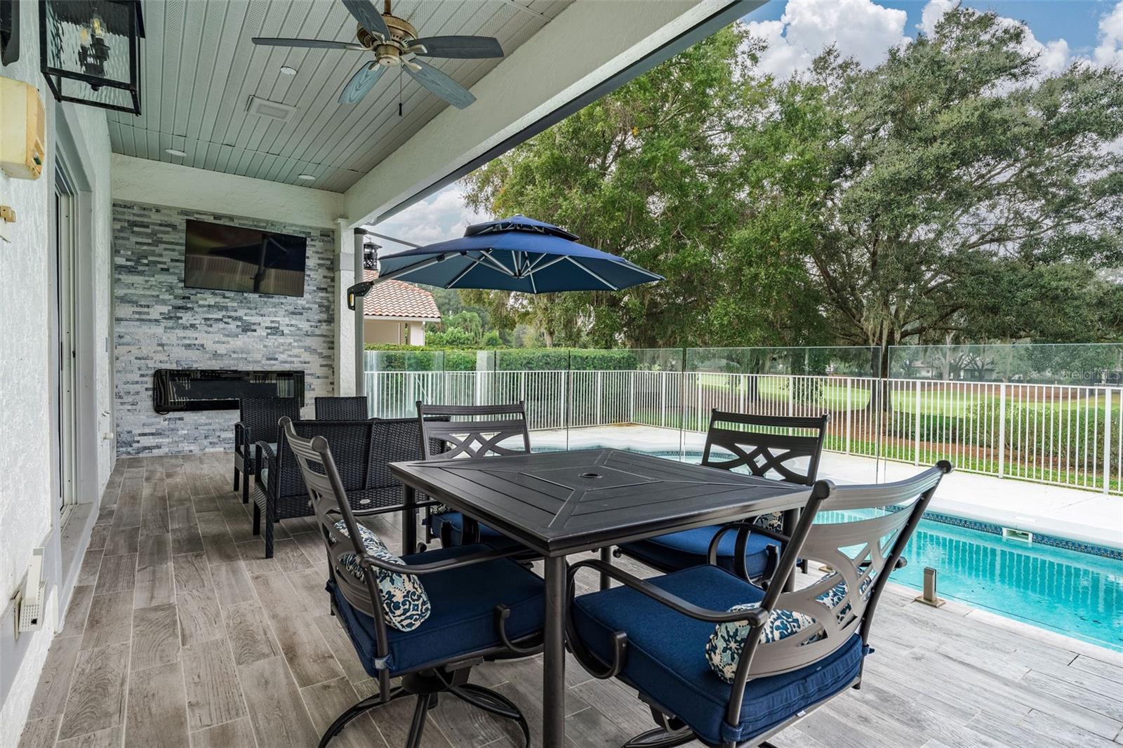 5050 ISLEWORTH COUNTRY CLUB DR