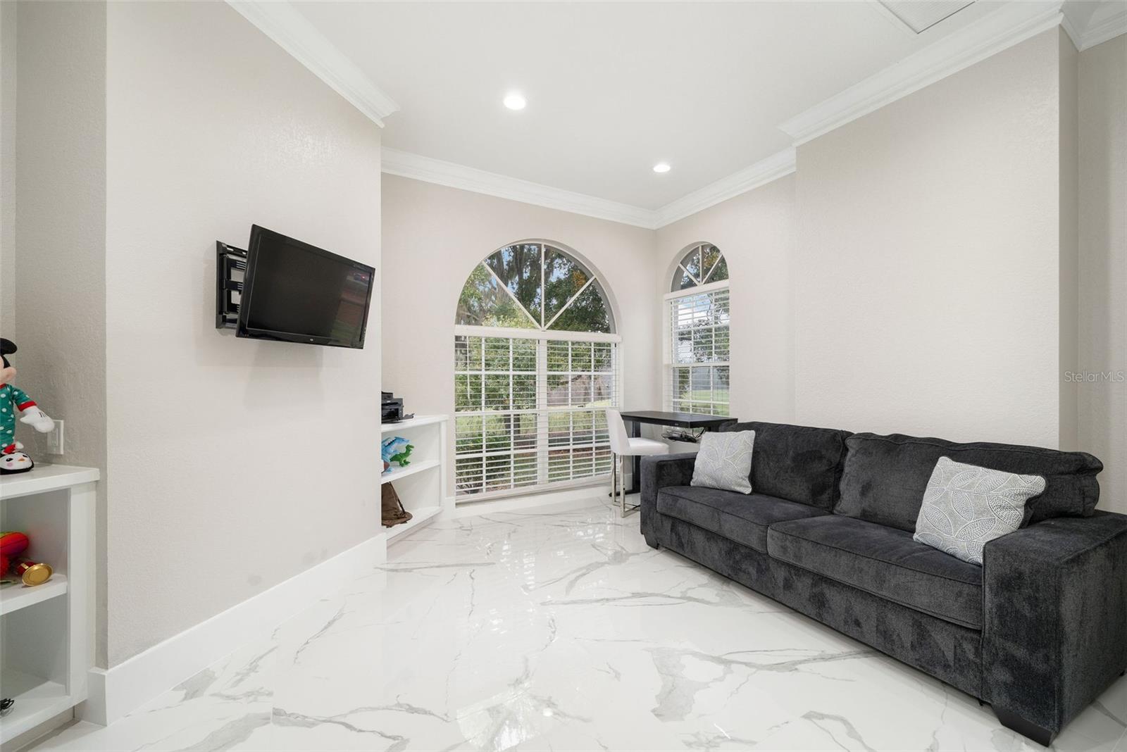 5050 ISLEWORTH COUNTRY CLUB DR