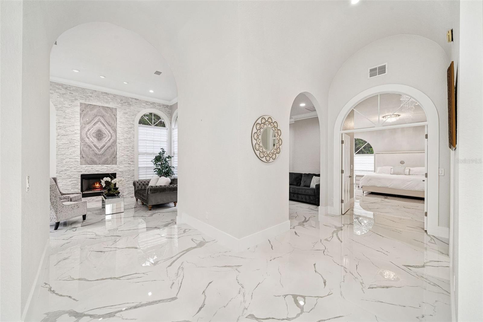 5050 ISLEWORTH COUNTRY CLUB DR