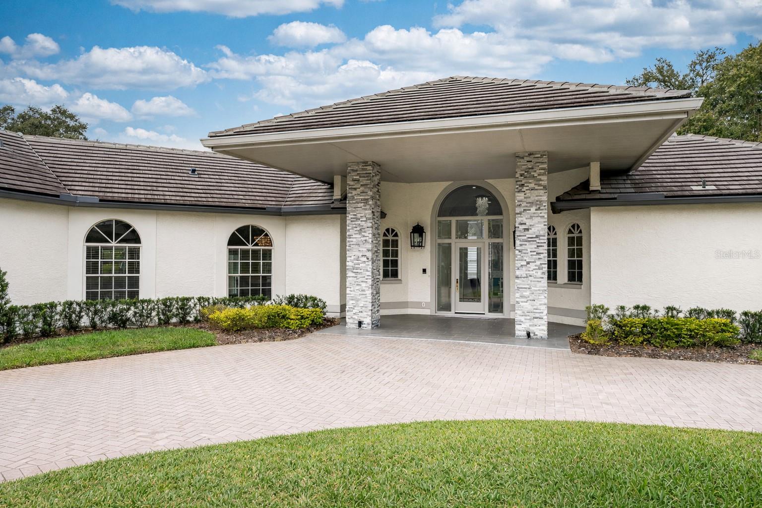 5050 ISLEWORTH COUNTRY CLUB DR