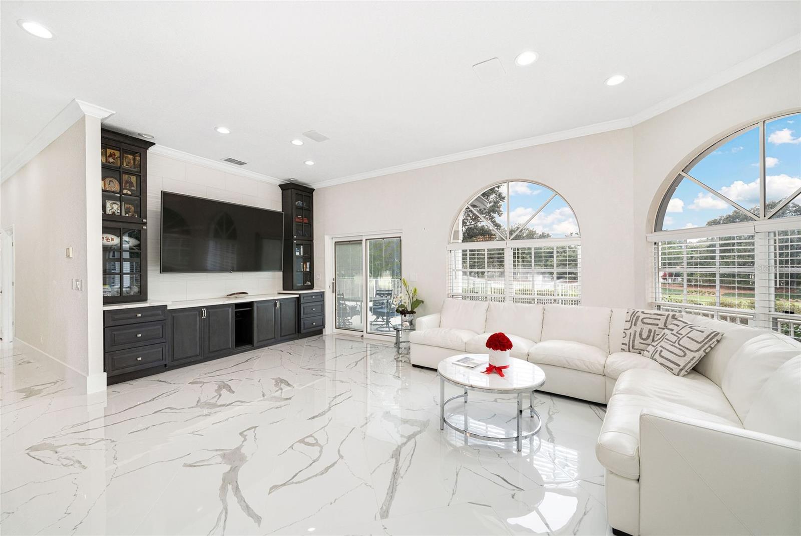 5050 ISLEWORTH COUNTRY CLUB DR