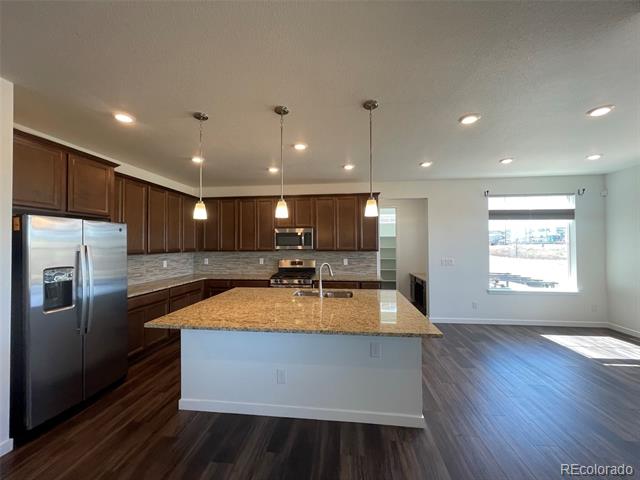 1055 Snowberry Avenue