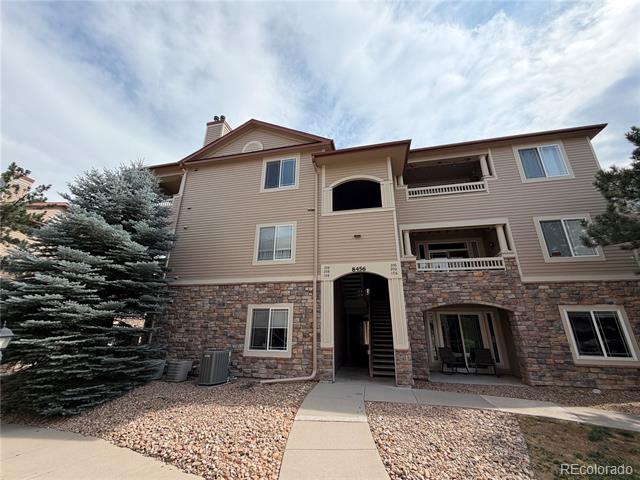 8456 S Hoyt Way Unit: 308