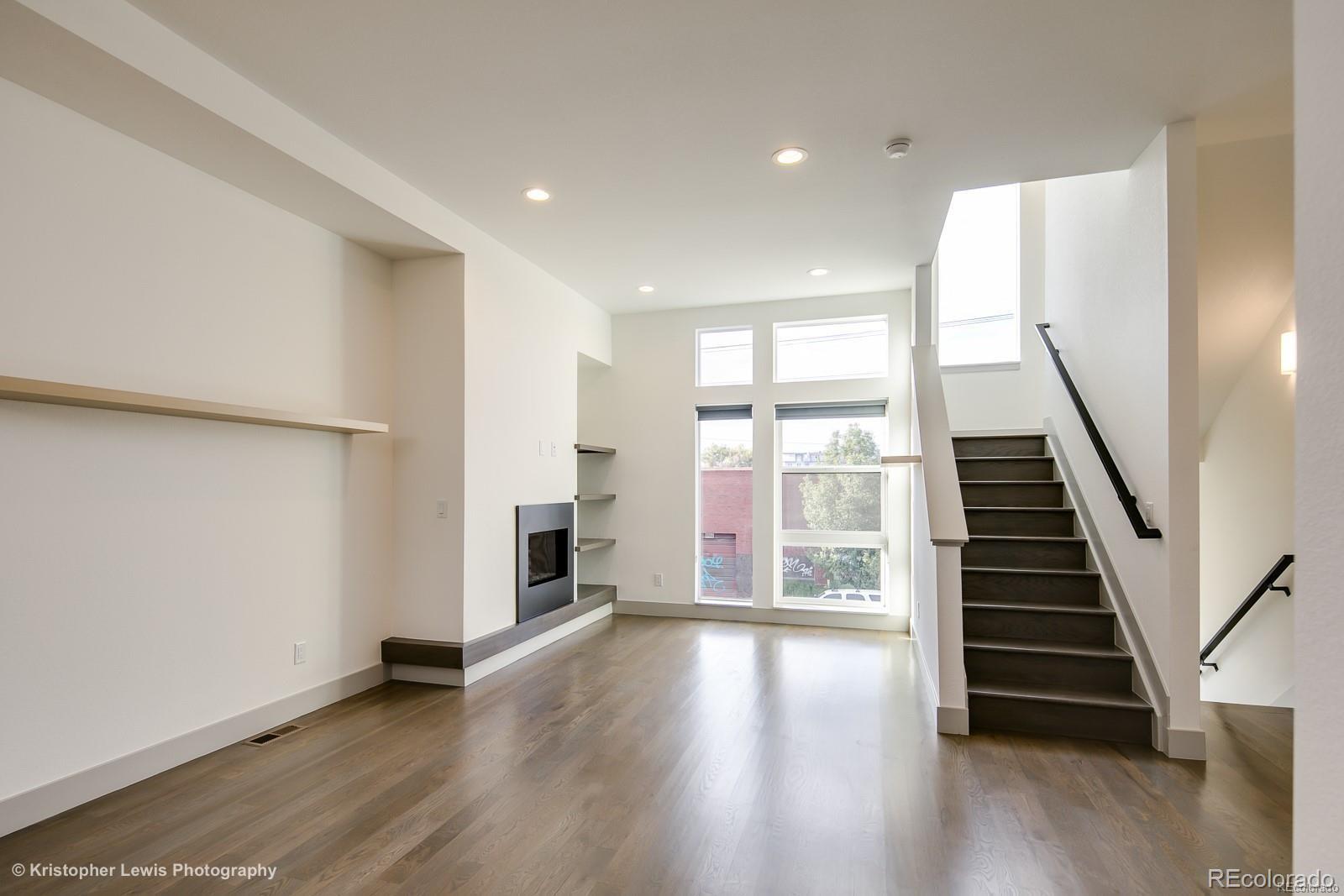 3016 Blake Street