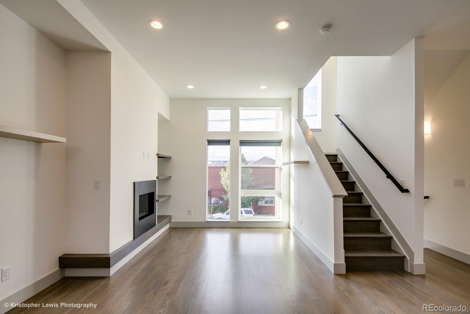 3016 Blake Street