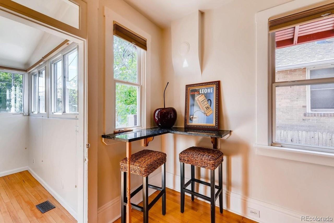 3910 N Zuni