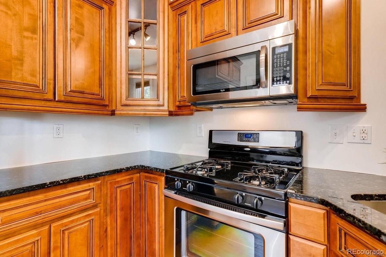 3910 N Zuni