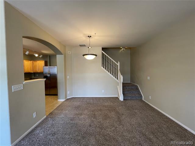 457 Black Feather Loop Unit: 710