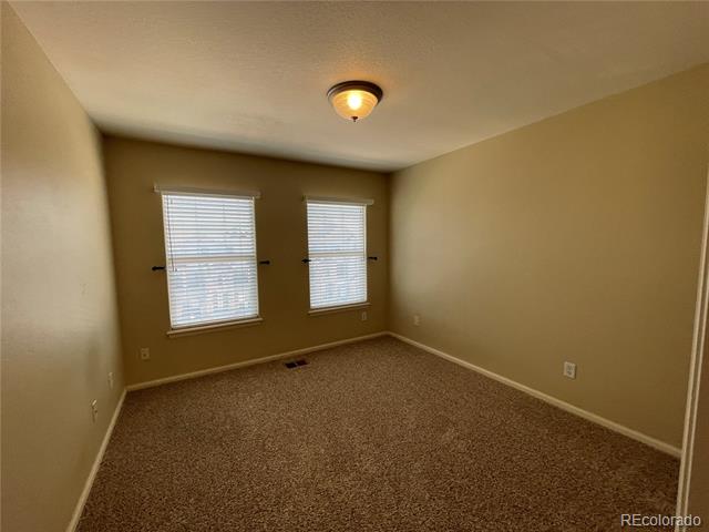 457 Black Feather Loop Unit: 710