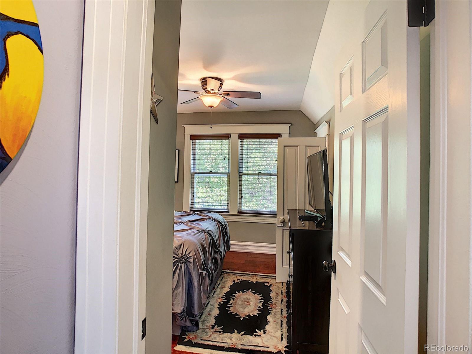 124 S Sherman Street Unit: Upstairs