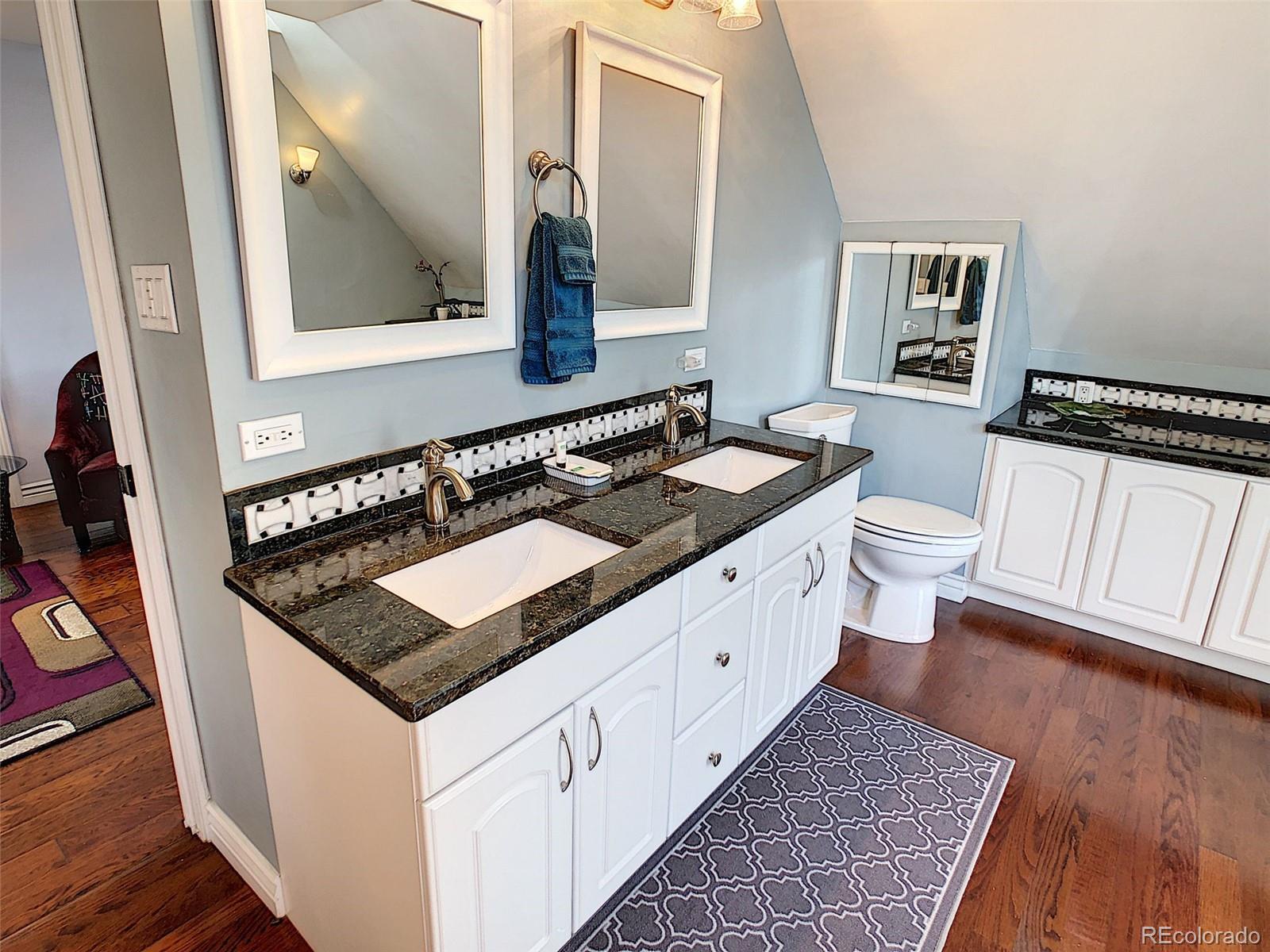 124 S Sherman Street Unit: Upstairs