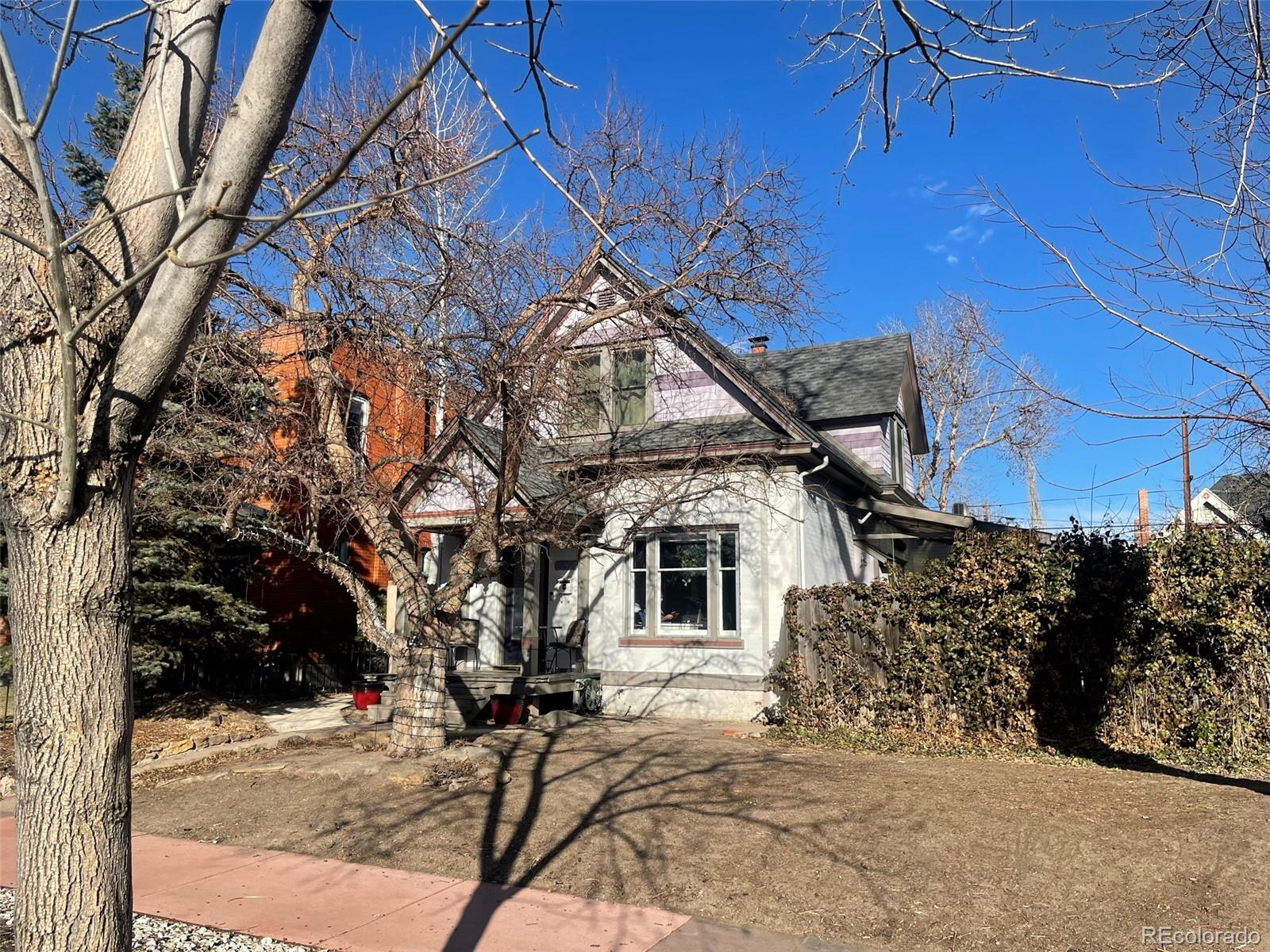 124 S Sherman Street Unit: Upstairs