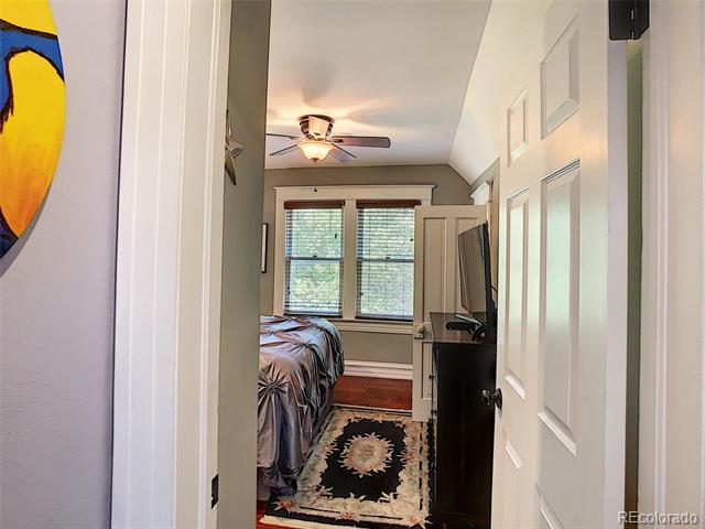 124 S Sherman Street Unit: Upstairs