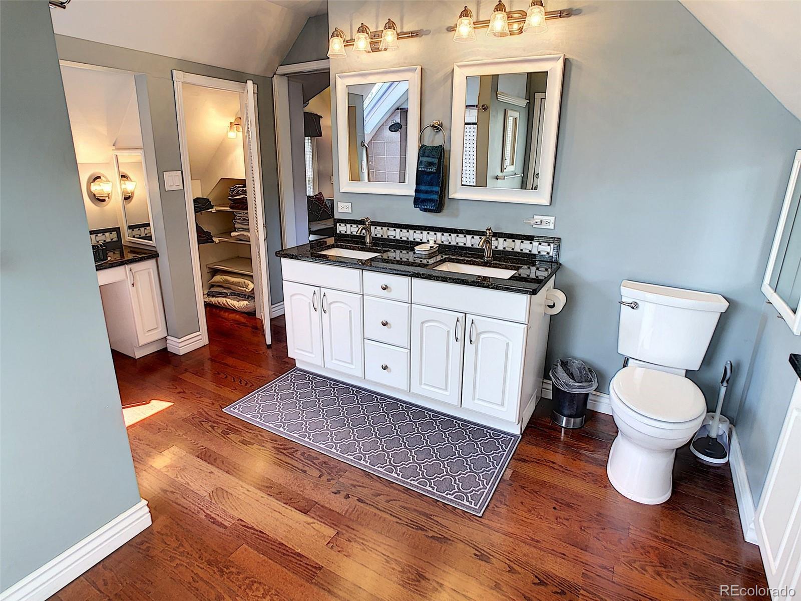 124 S Sherman Street Unit: Upstairs