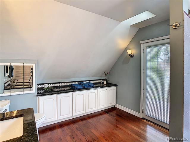 124 S Sherman Street Unit: Upstairs