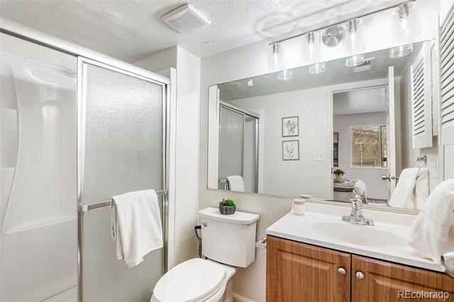 18094 E Ohio Avenue Unit: 102