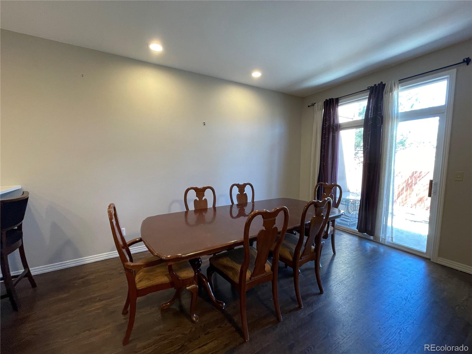 552 S Elm Street