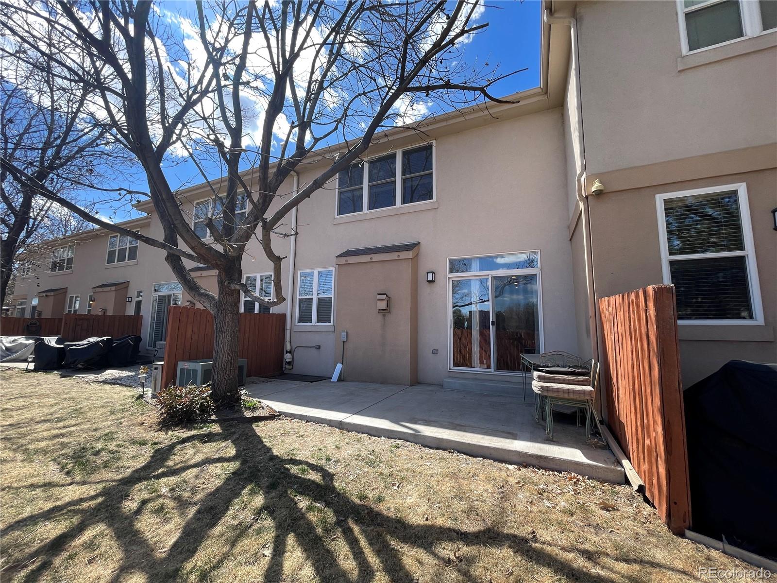552 S Elm Street