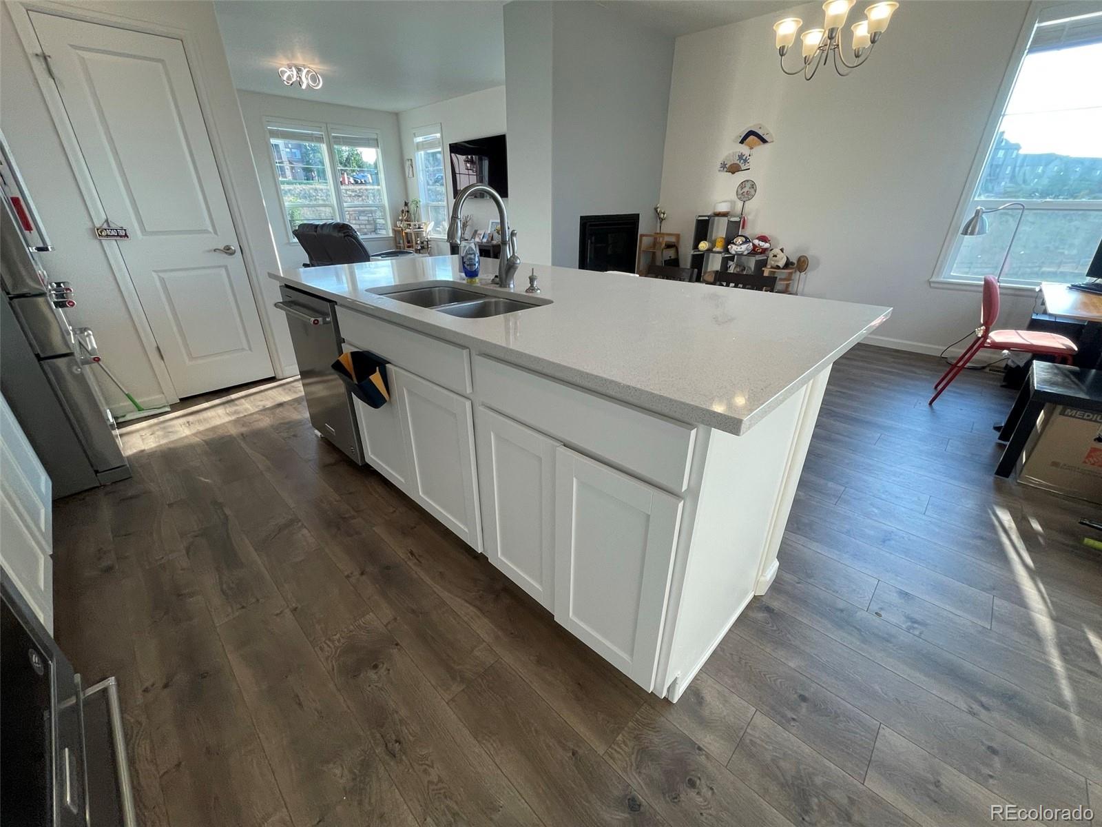 1584 Castle Creek Circle