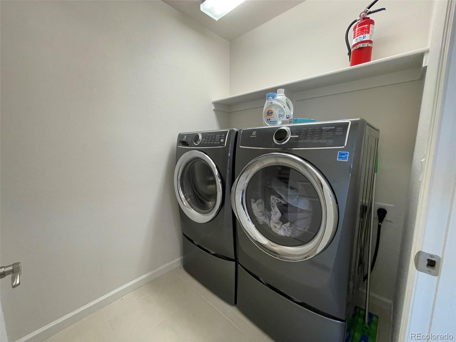 1584 Castle Creek Circle