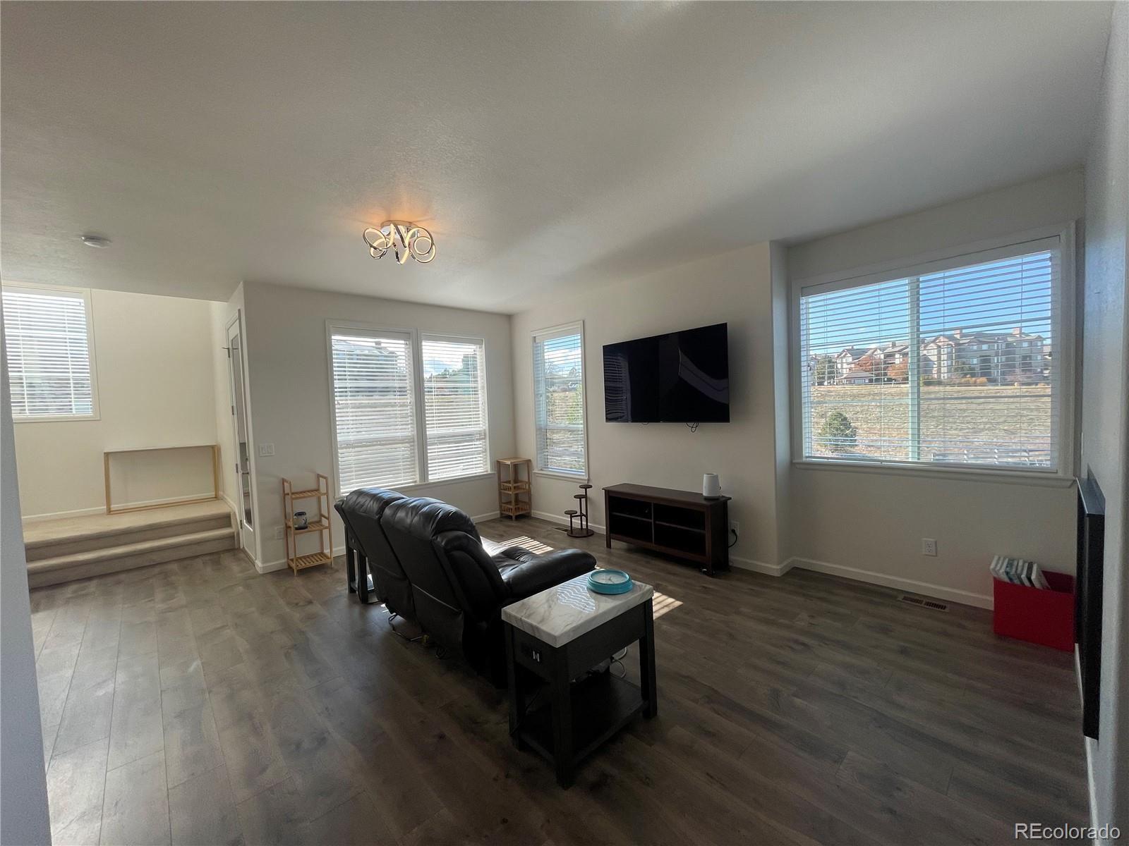 1584 Castle Creek Circle