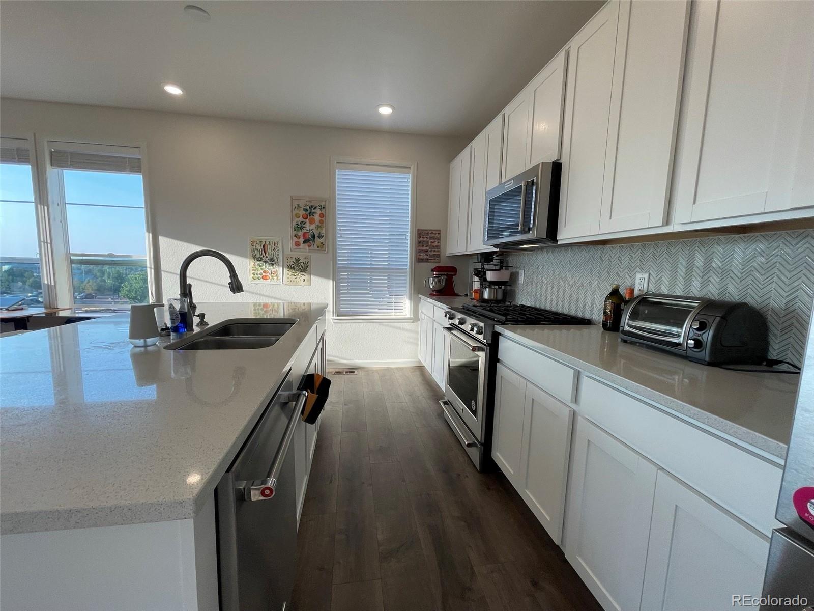 1584 Castle Creek Circle