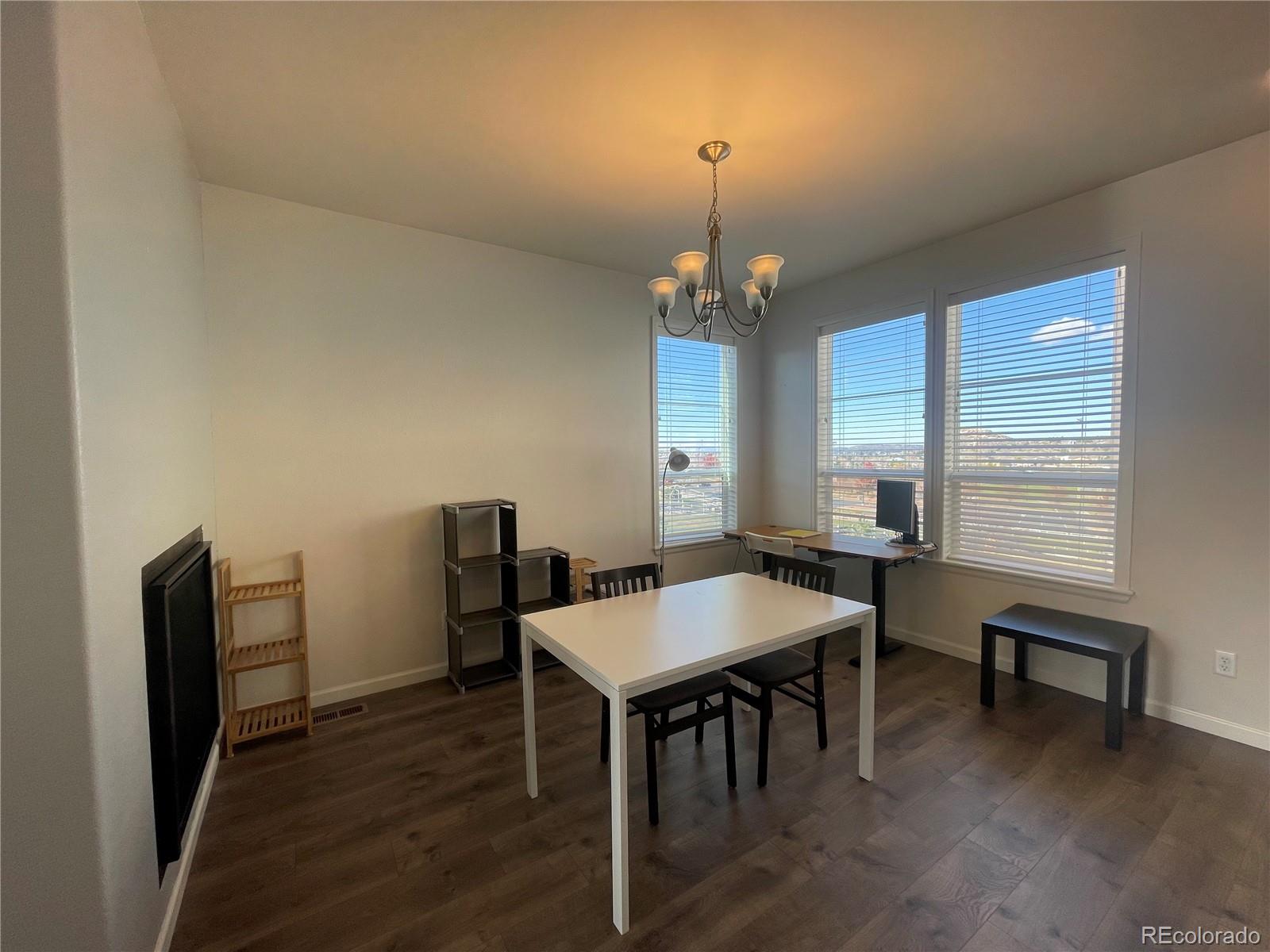 1584 Castle Creek Circle