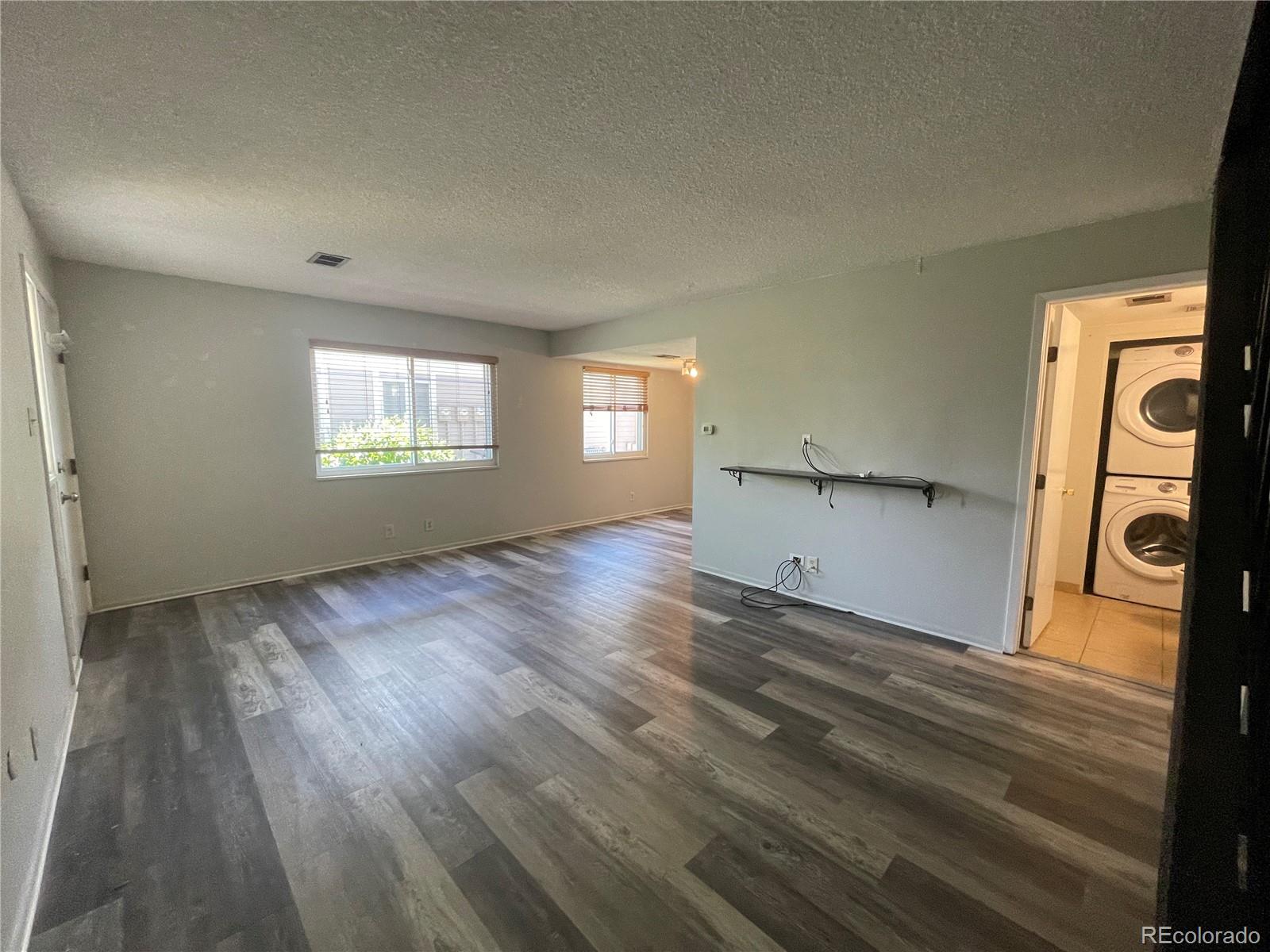 1225 S Oneida Street Unit: 226