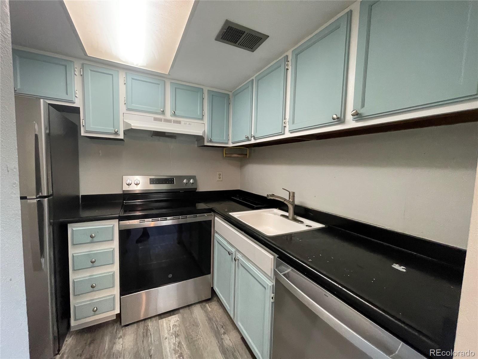 1225 S Oneida Street Unit: 226