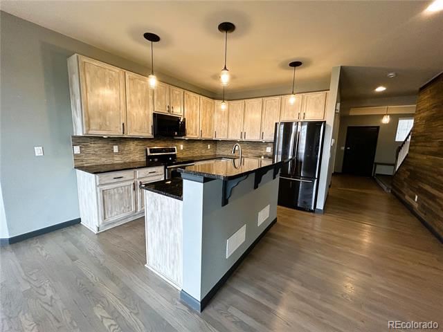 25491 E Ottawa Drive