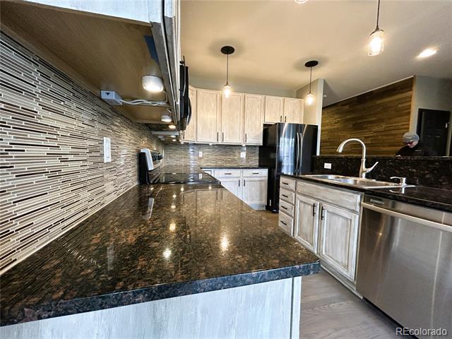 25491 E Ottawa Drive