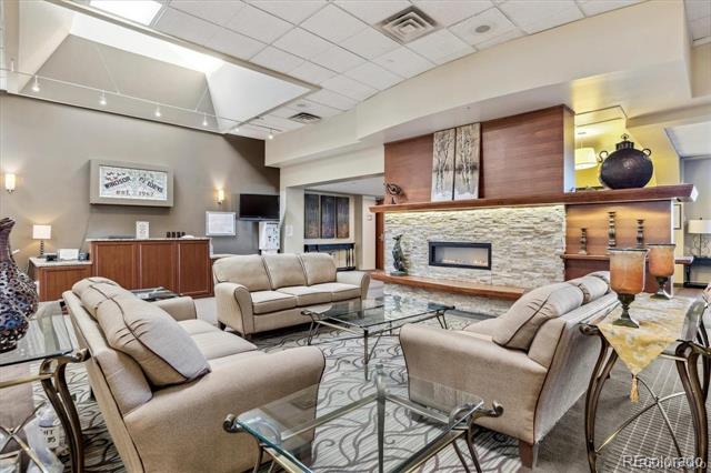 650 S Alton Way Unit: 5D