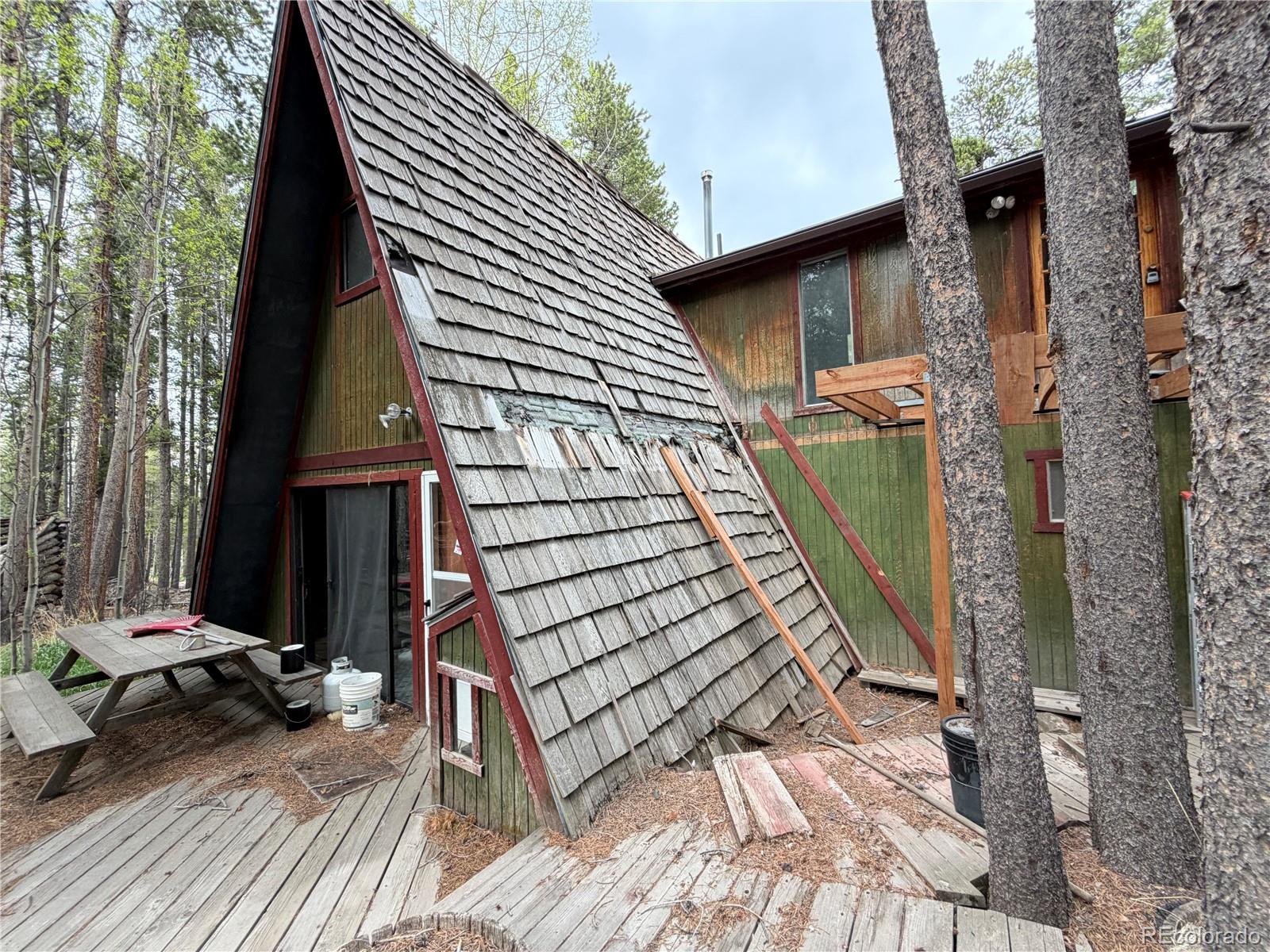 398 Deer Road