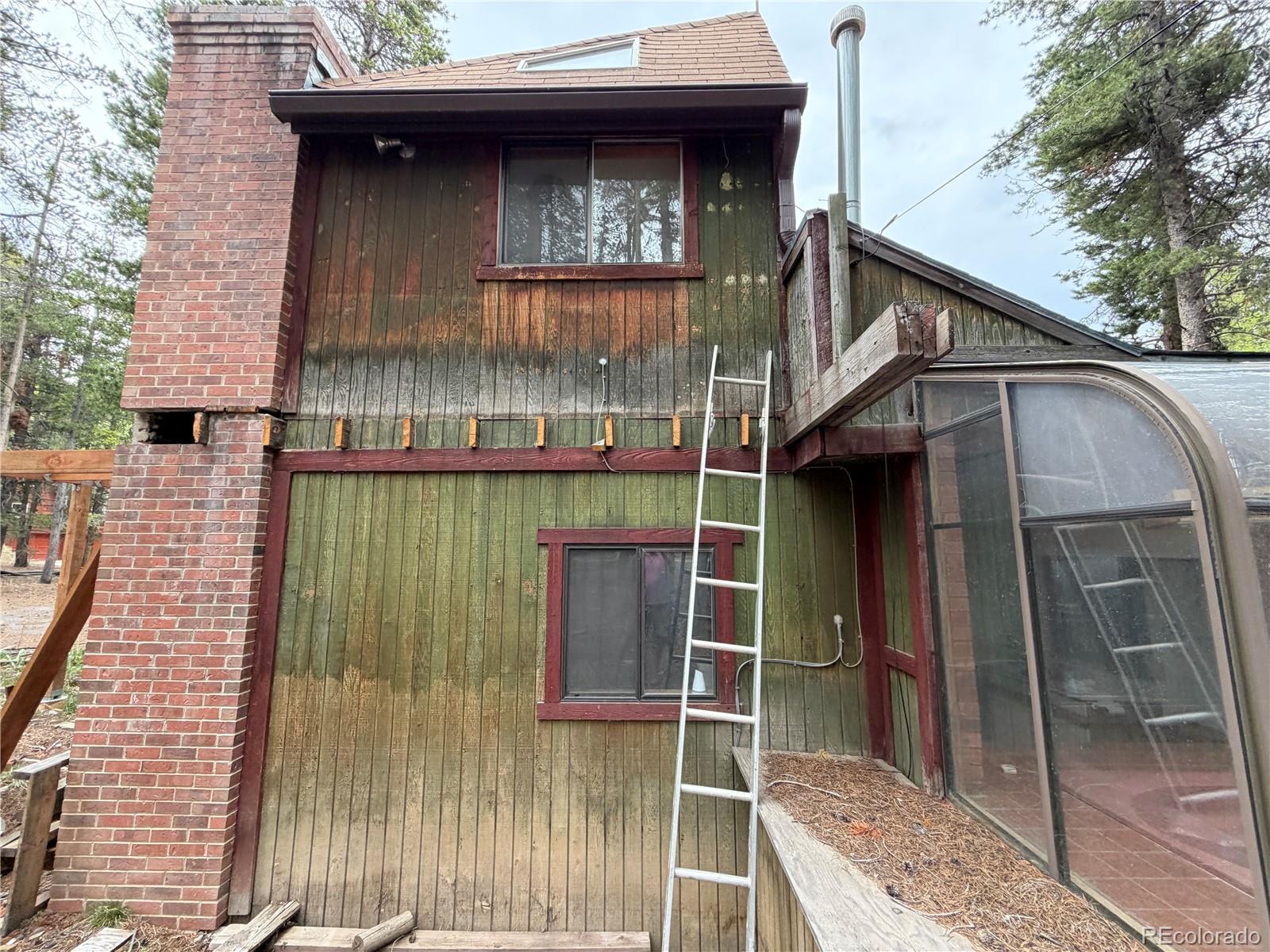 398 Deer Road