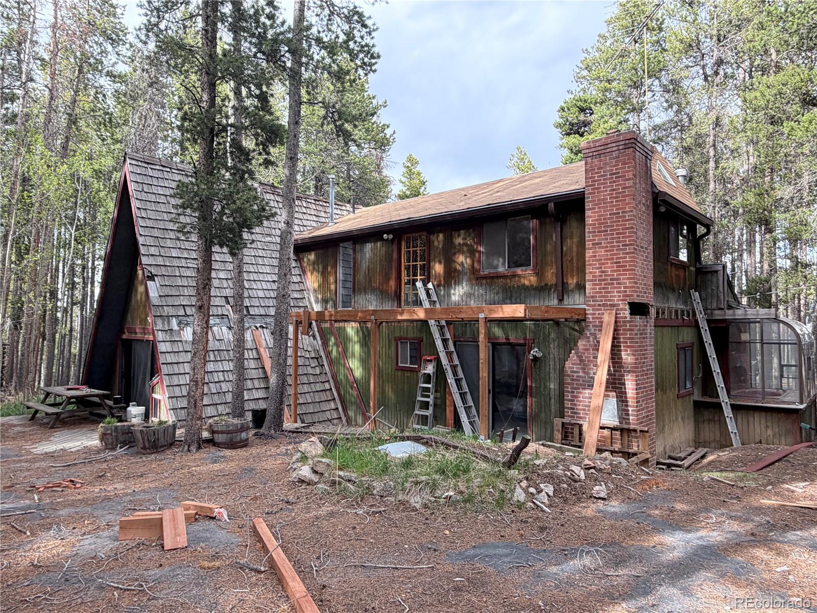 398 Deer Road